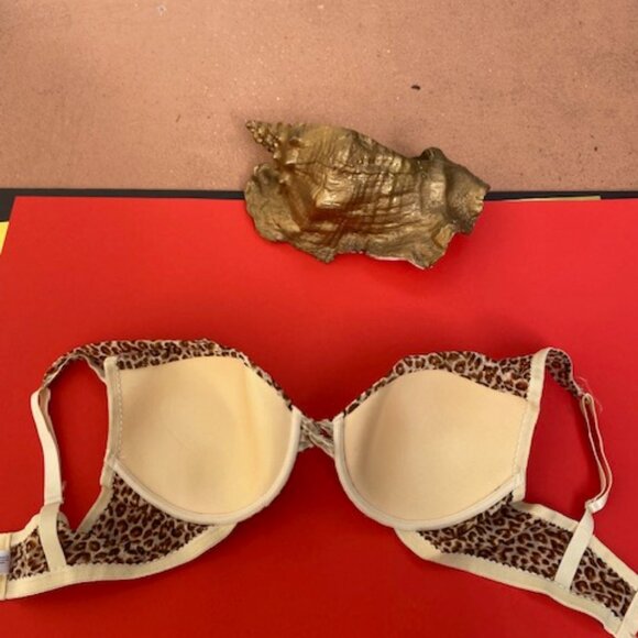 Delta Burke Animal Print Bra Size 38C - Picture 3 of 7